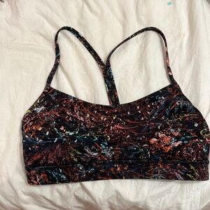 Cute Lululemon sports bra